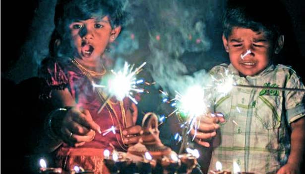 201610281206279766 Diwali Fireworks burst safe procedures and first aid SECVPF