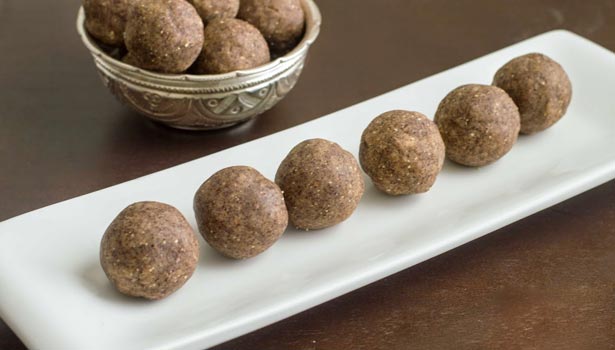 201702230920499294 wheat ragi laddu SECVPF