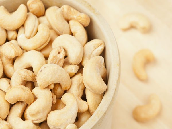 07 1444198540 1 cashewnuts