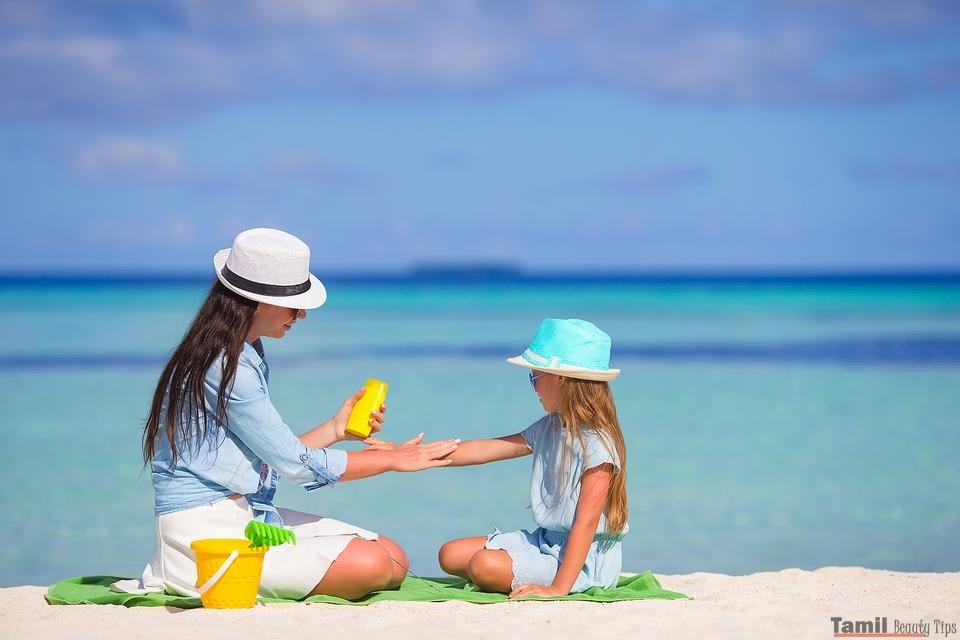 Keep Your Family Safer in the Sun With Sunscreen Bands 12441 2514762765 1482330657