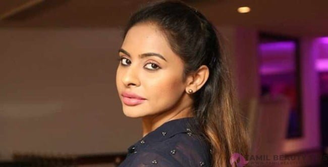 large sri reddy