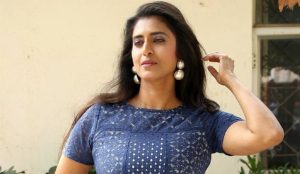 Actress Kasthuri About