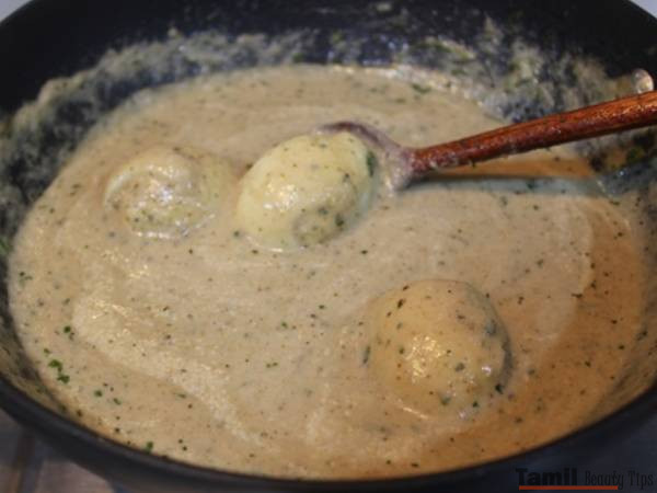 2 mughlai egg gravy 1669290420